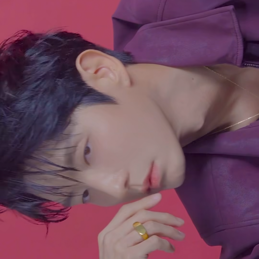 A moment captured by a fan of Lee Joongi