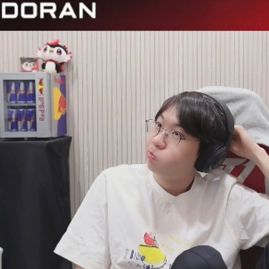 A moment captured by a fan of Doran
