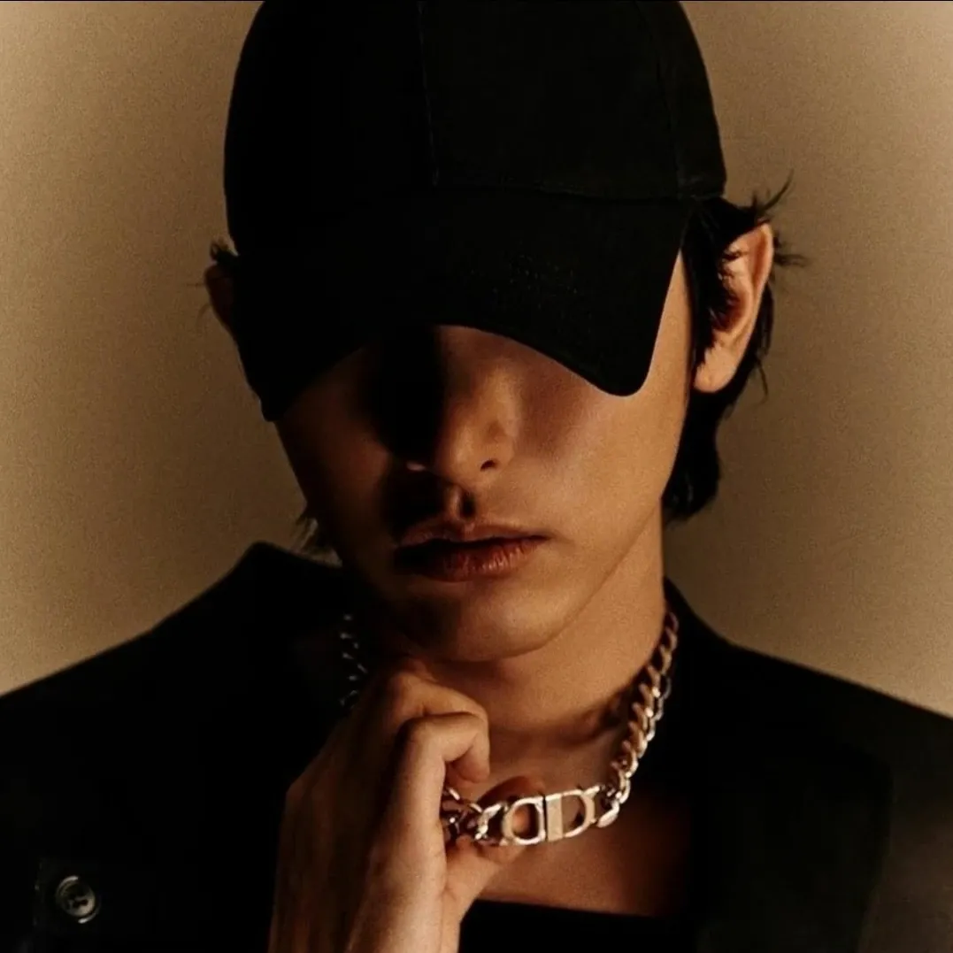 Behind-the-scenes cut of Lee Soohyuk