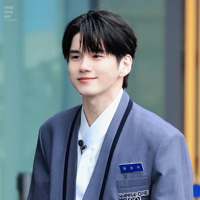 옹성우 최근 활동샷