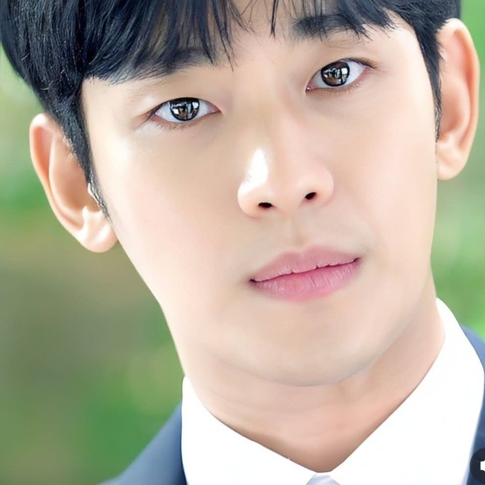 A moment captured by a fan of Kim Soohyun