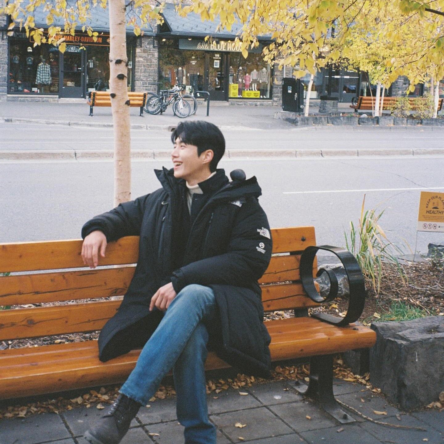 Recent activity shot of Kim Seonho