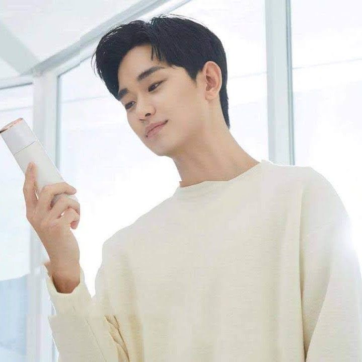 Behind-the-scenes cut of Kim Soohyun