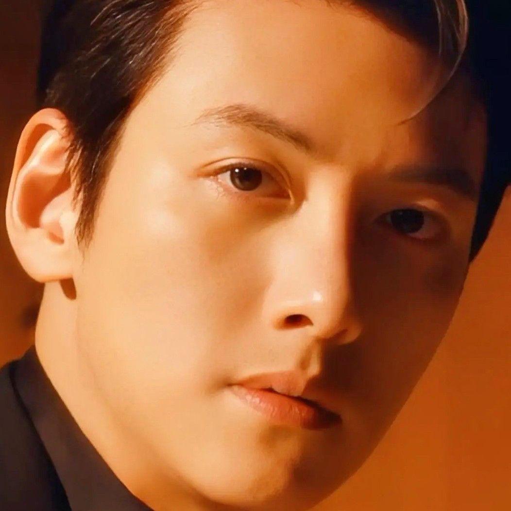 Behind-the-scenes cut of Ji Changwook