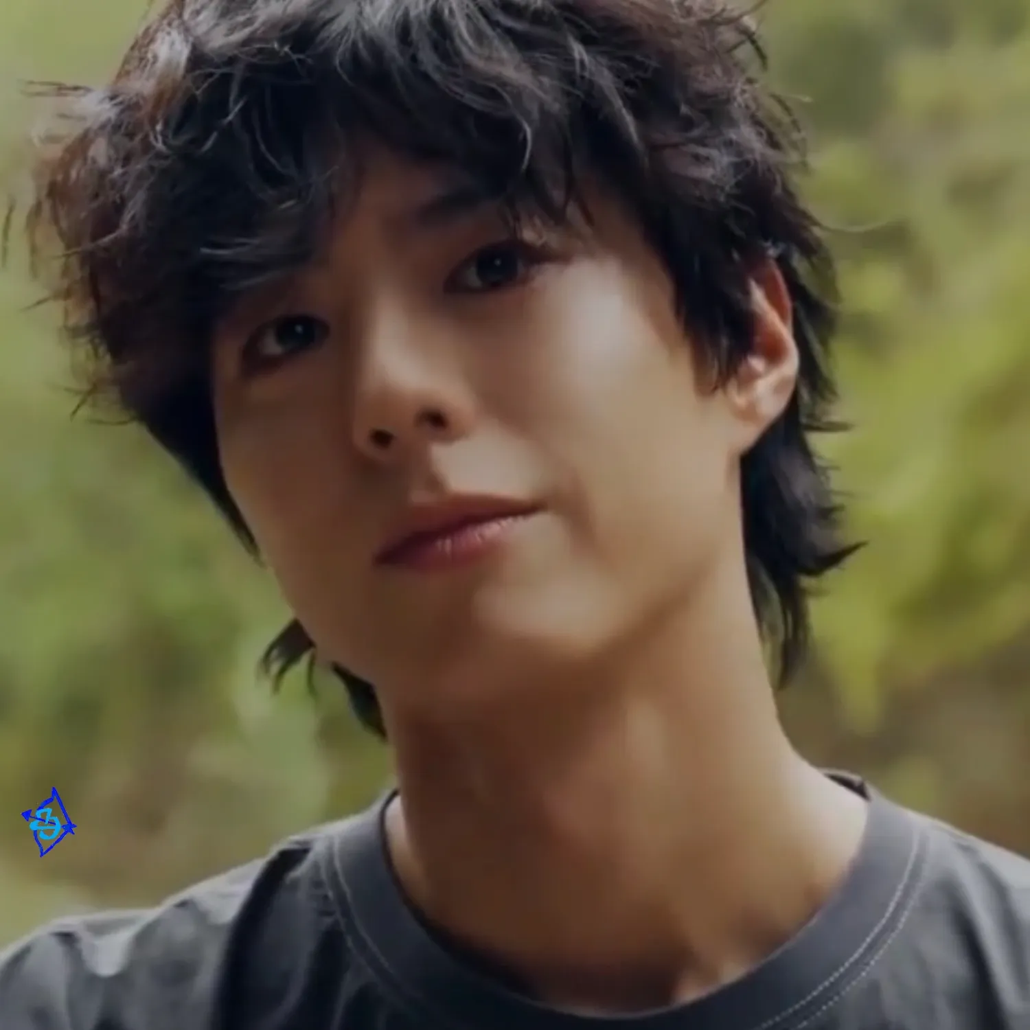 A moment captured by a fan of Park Bogum