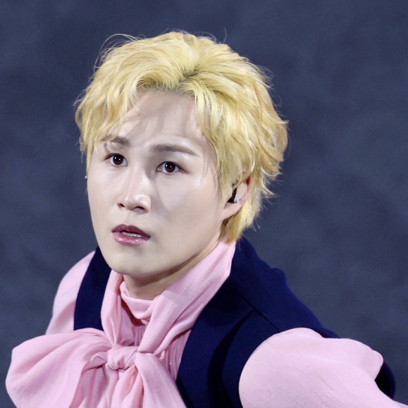 김희재의 비하인드 컷