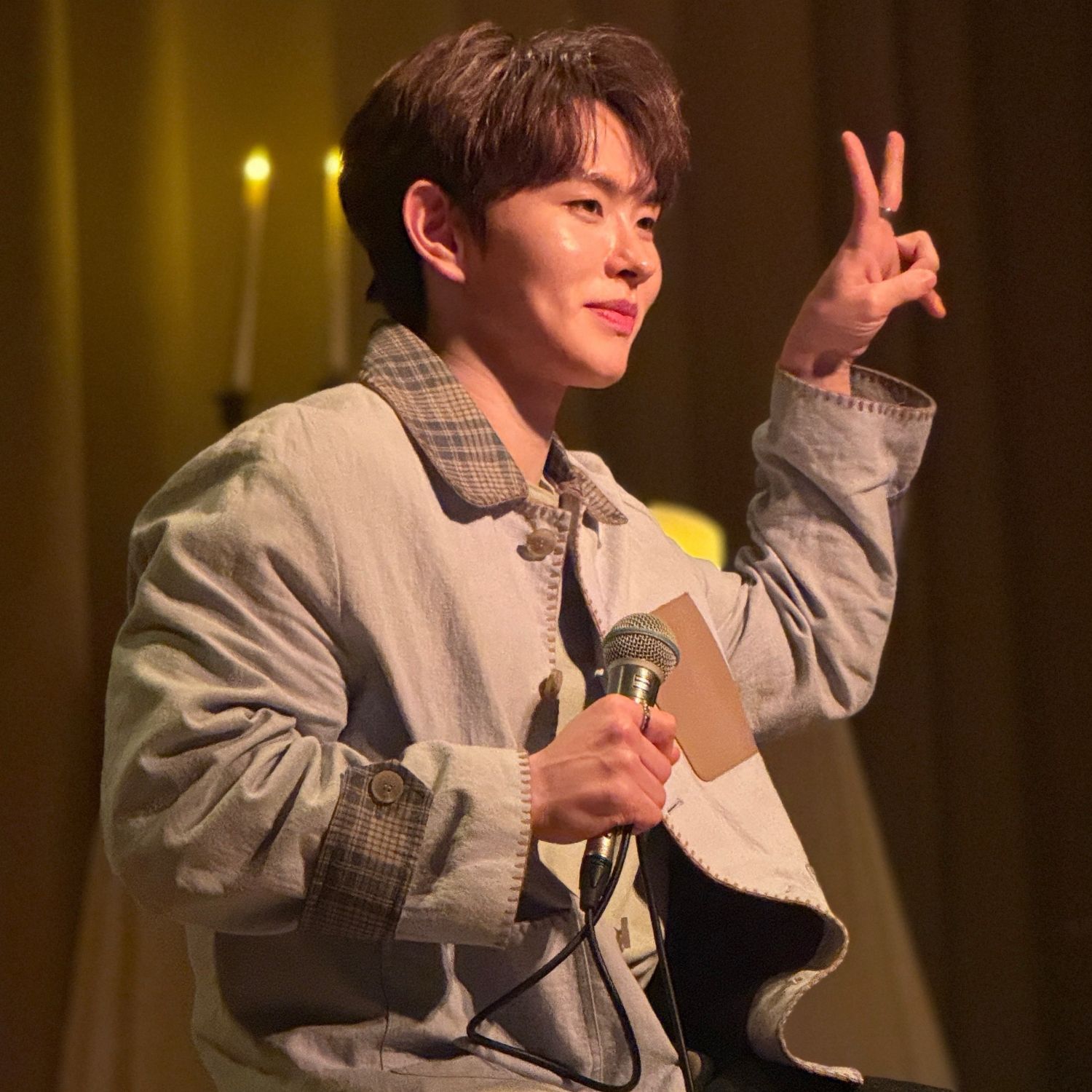 Behind-the-scenes cut of Lee Byeongchan