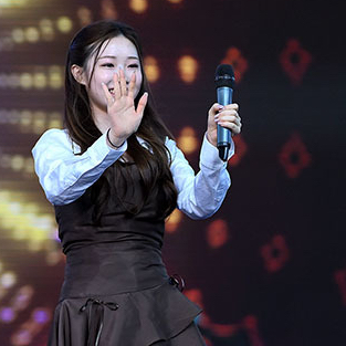 A moment captured by a fan of Jung Seojoo
