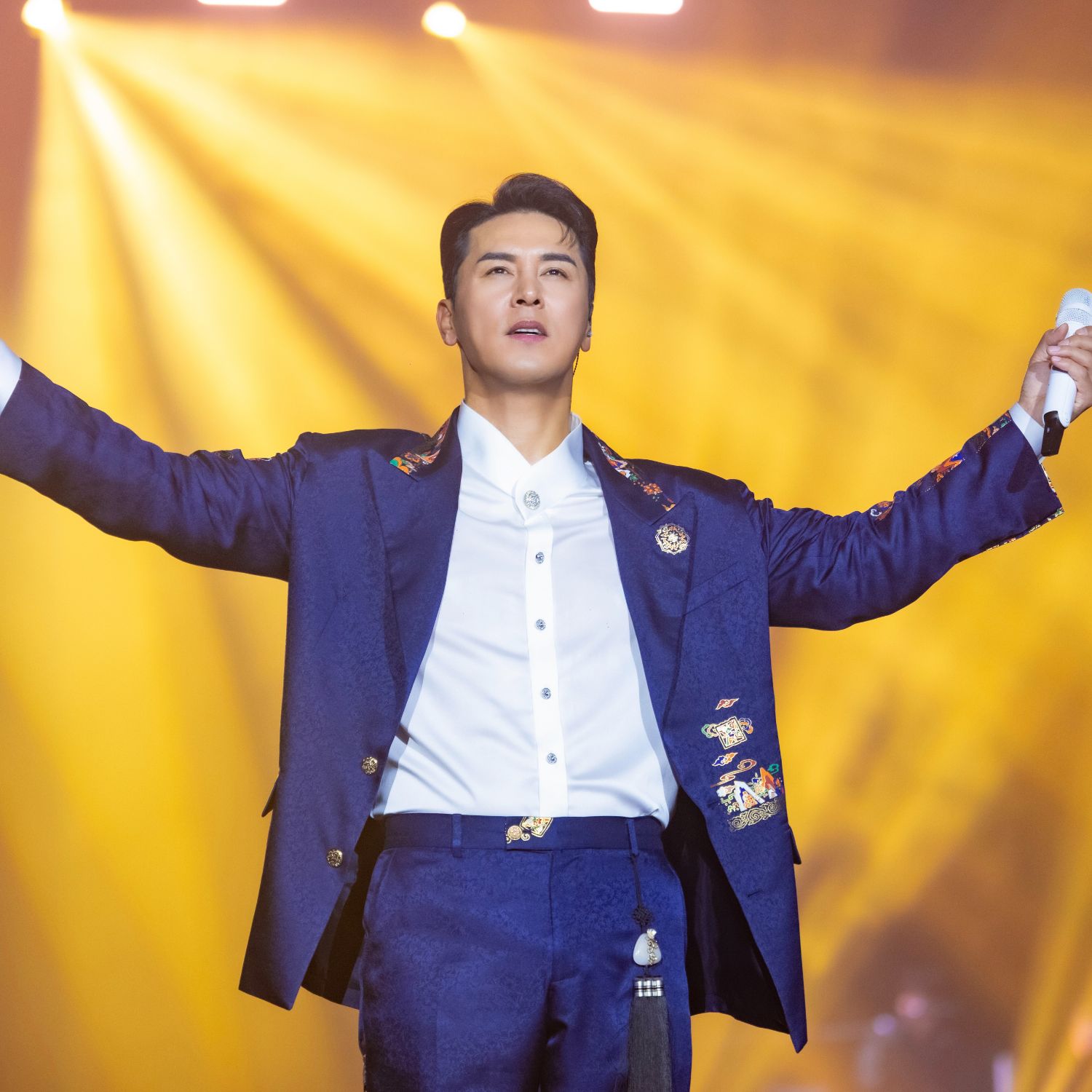 Recent activity shot of Jang Minho