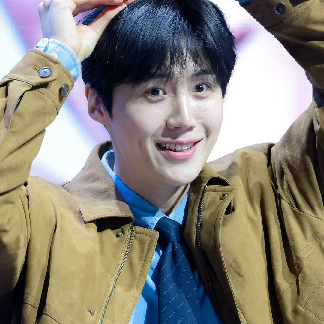 Recent activity shot of Kim Seonho