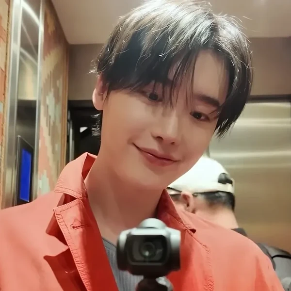 Popular profile photo of Lee Jongsuk loved by fans