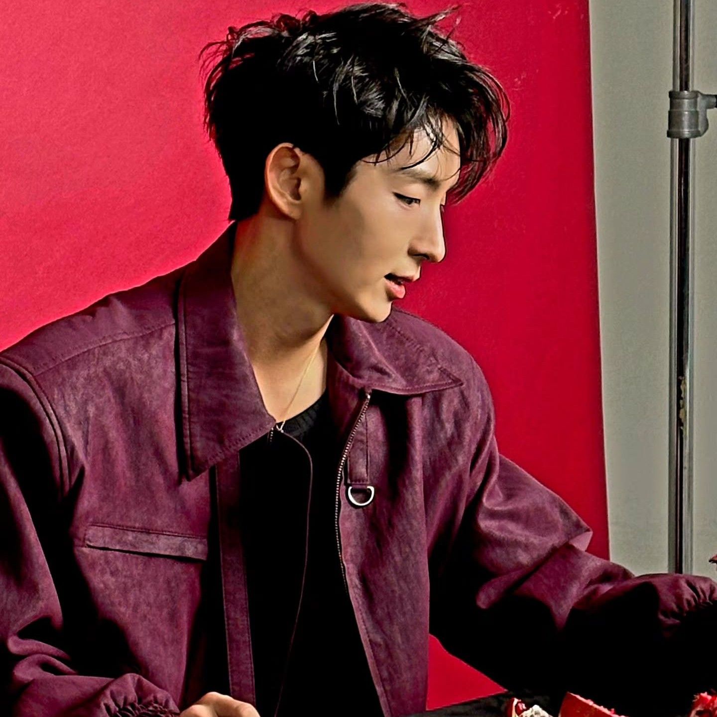 Behind-the-scenes cut of Lee Joongi