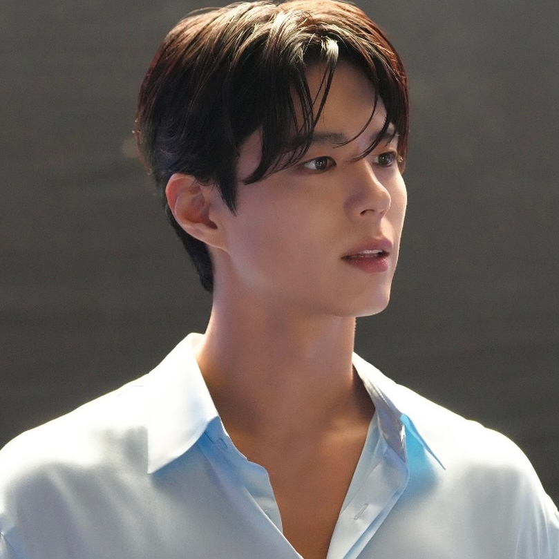 Latest photo of Park Bogum