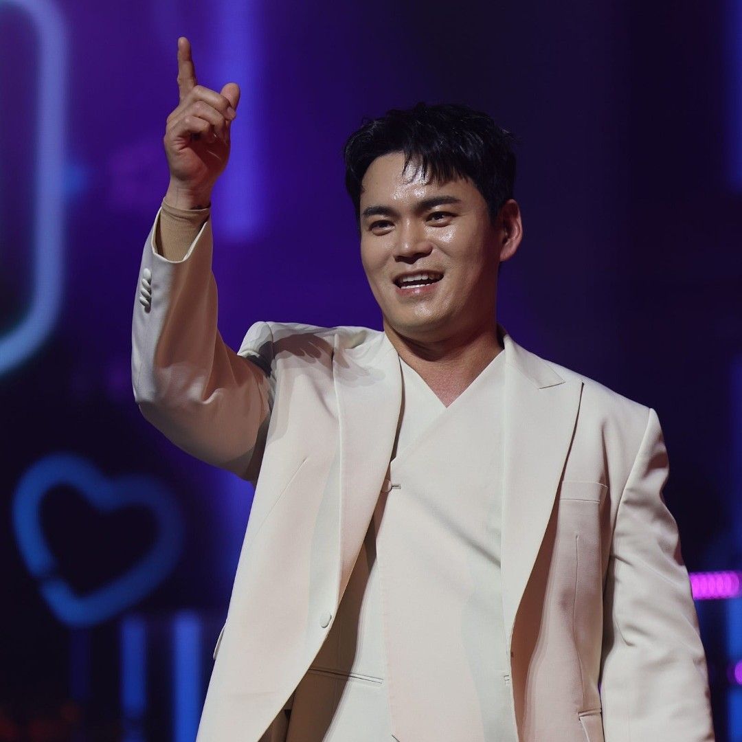 Behind-the-scenes cut of Cheonrokdam