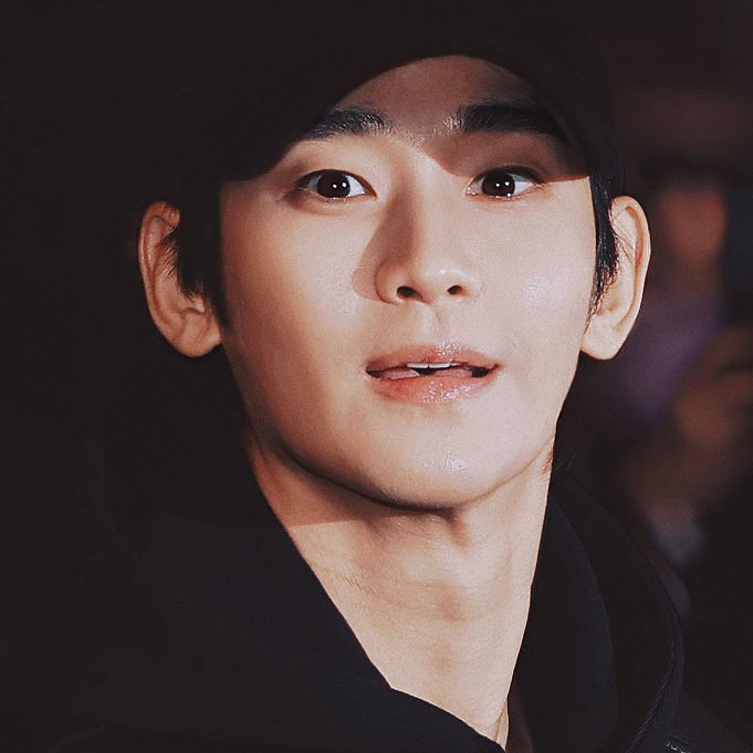 Recent activity shot of Kim Soohyun