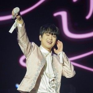 Cuplikan di balik layar dari Lee Chanwon