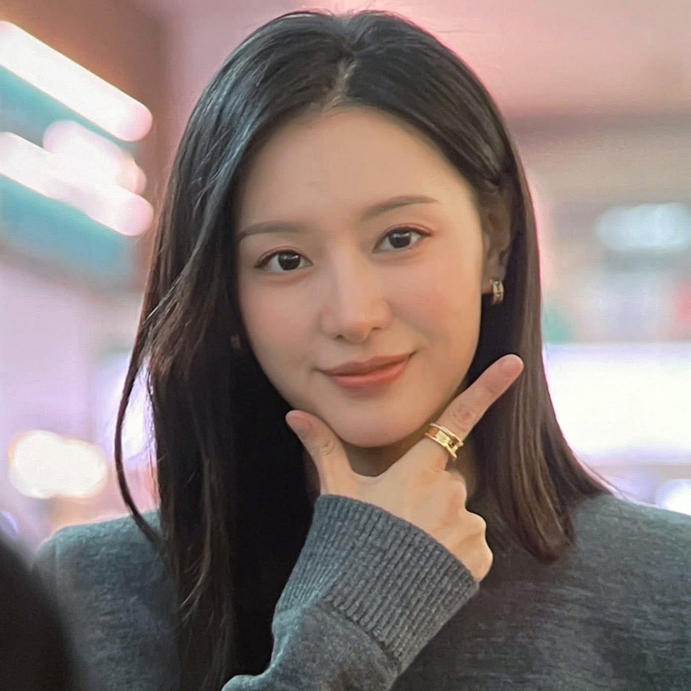 A moment captured by a fan of Kim Jiwon