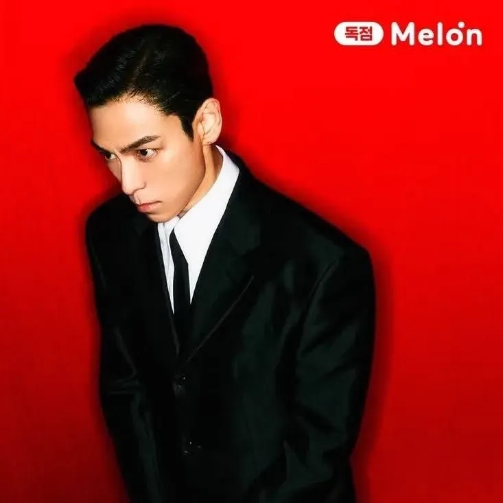A moment captured by a fan of T.O.P