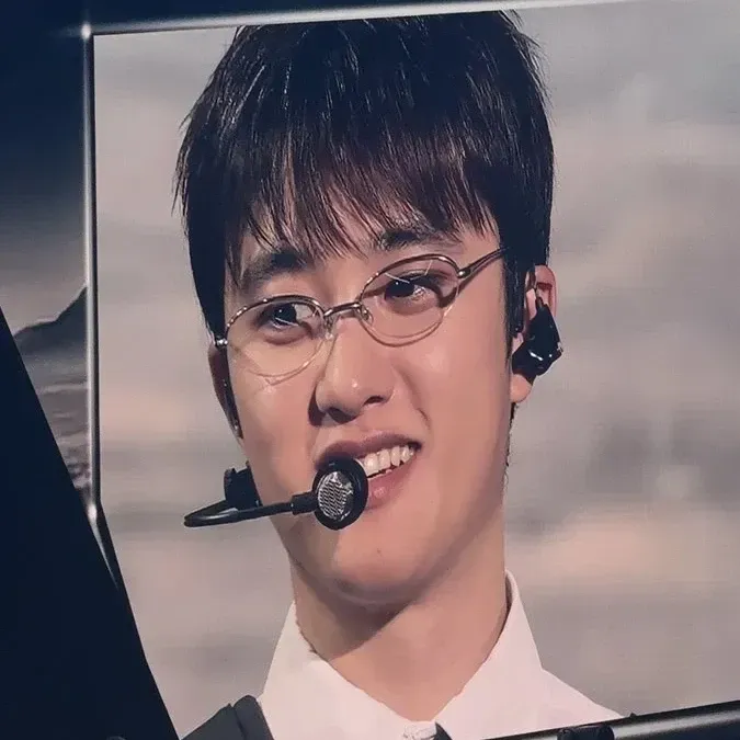 A moment captured by a fan of Doh Kyungsoo (D.O.)
