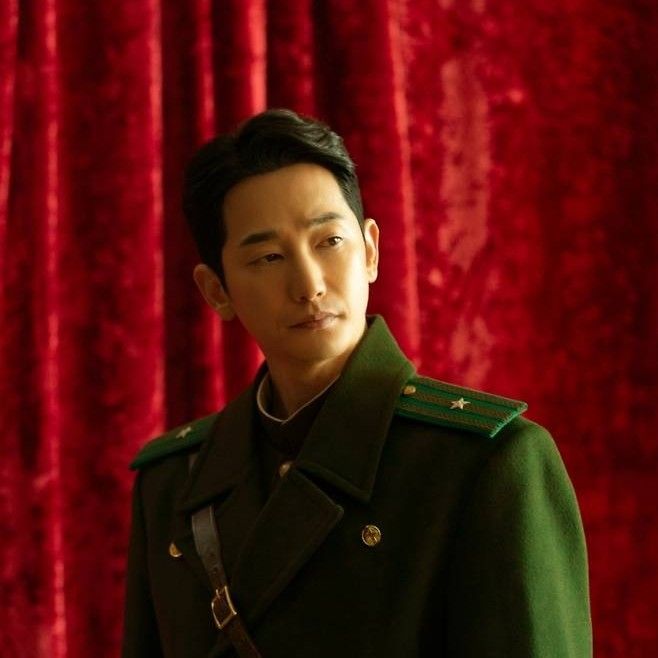 Behind-the-scenes cut of Park Sihoo