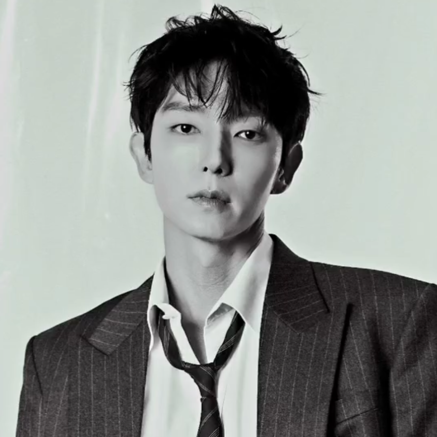 Behind-the-scenes cut of Lee Joongi