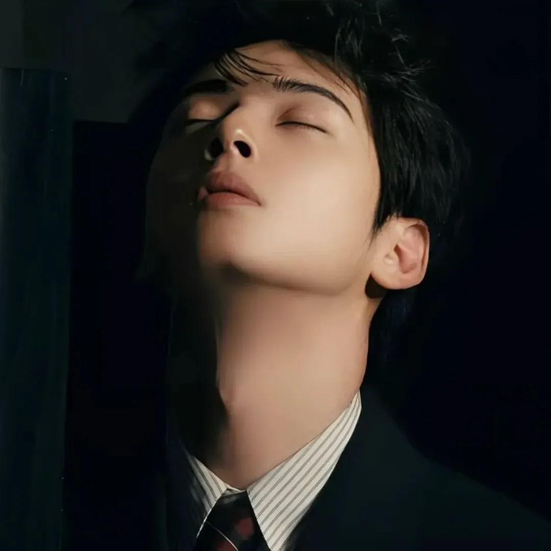 Cuplikan di balik layar dari Cha Eunwoo