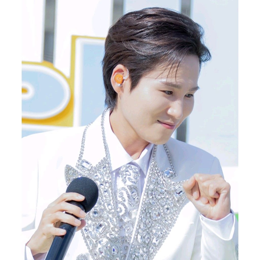 김희재의 최신 사진