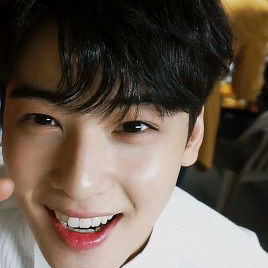 Recent activity shot of Cha Eunwoo