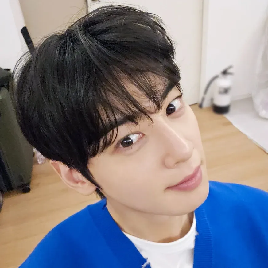 Latest photo of Cha Eunwoo