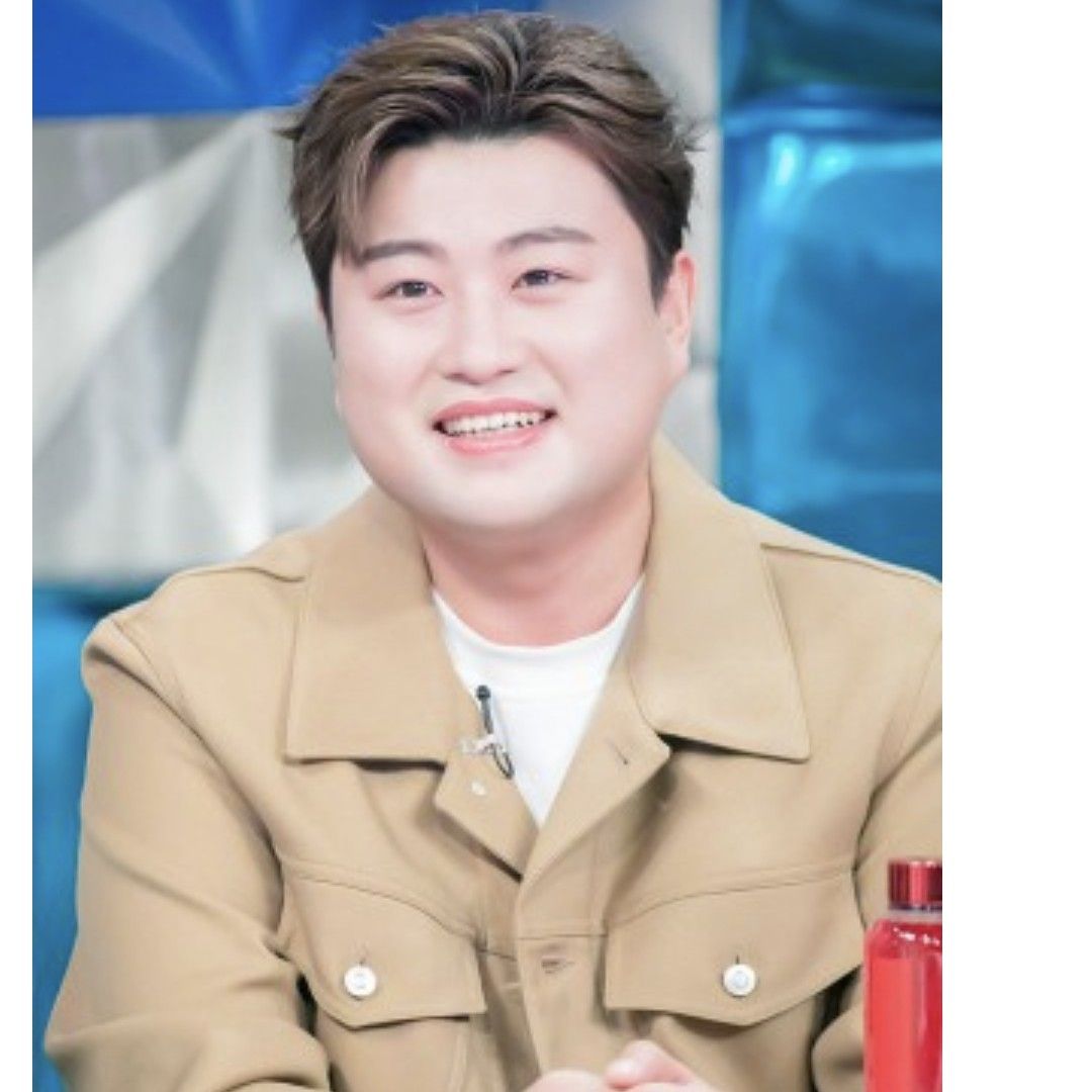 粉絲拍下的金浩中瞬間