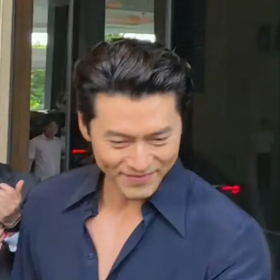 Foto kegiatan terbaru dari Hyun Bin