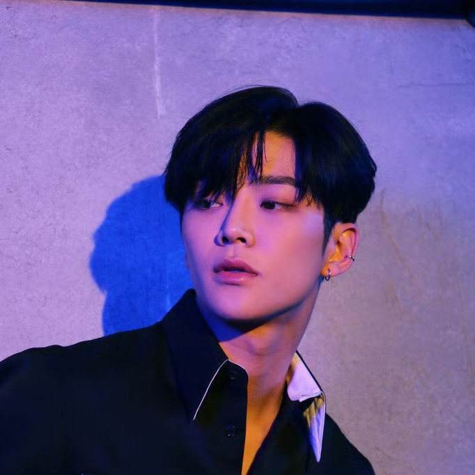 Foto terbaru dari Rowoon