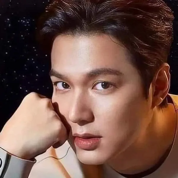 Recent activity shot of Lee Minho