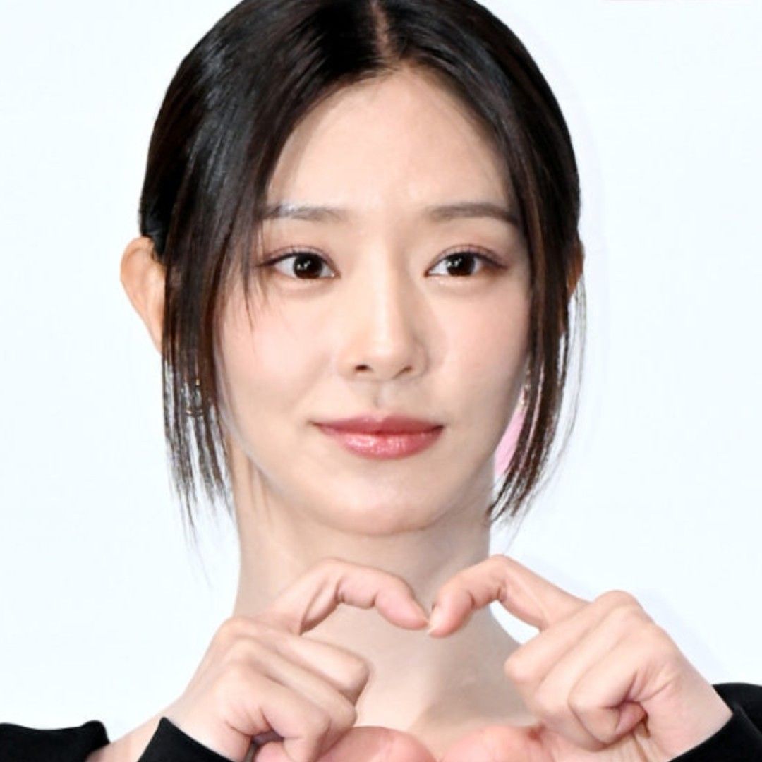 Latest photo of Lee Joobeen