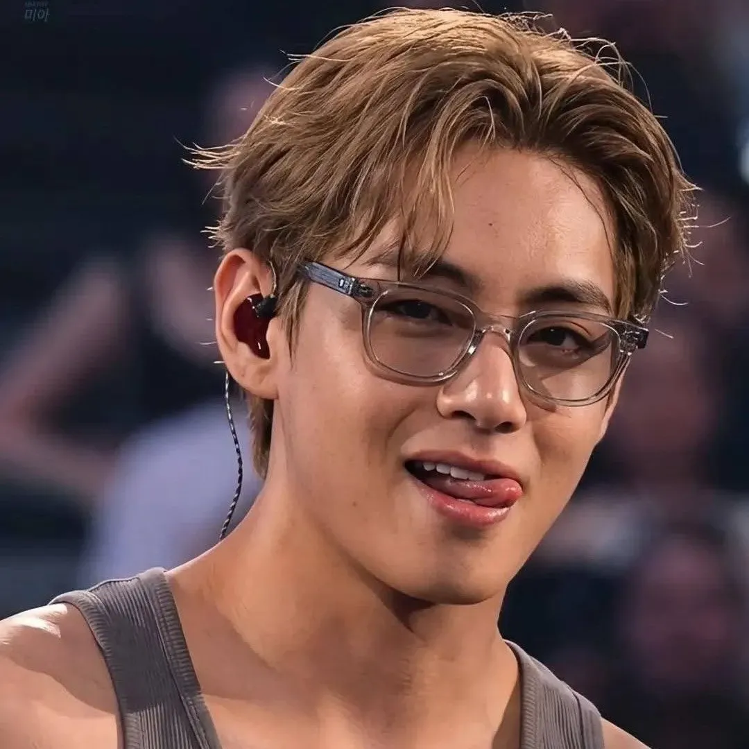 Behind-the-scenes cut of Kim Taehyung (V)