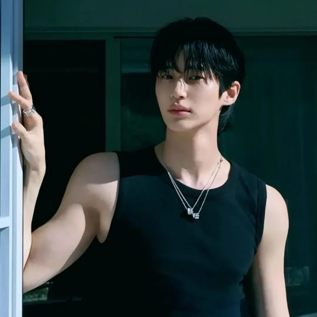 Foto terbaru dari Byeon Wooseok