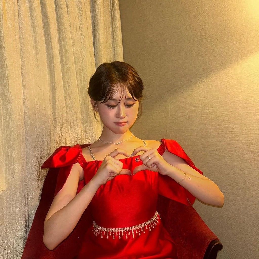 Foto kegiatan terbaru dari Kim Dahyun