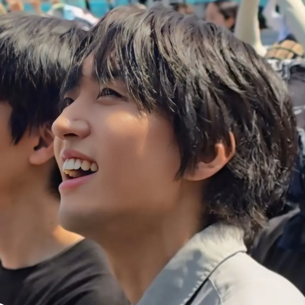 A moment captured by a fan of Lee Seungyoon