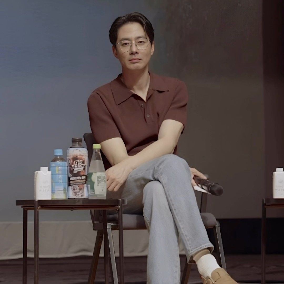 Recent activity shot of Jo Insung