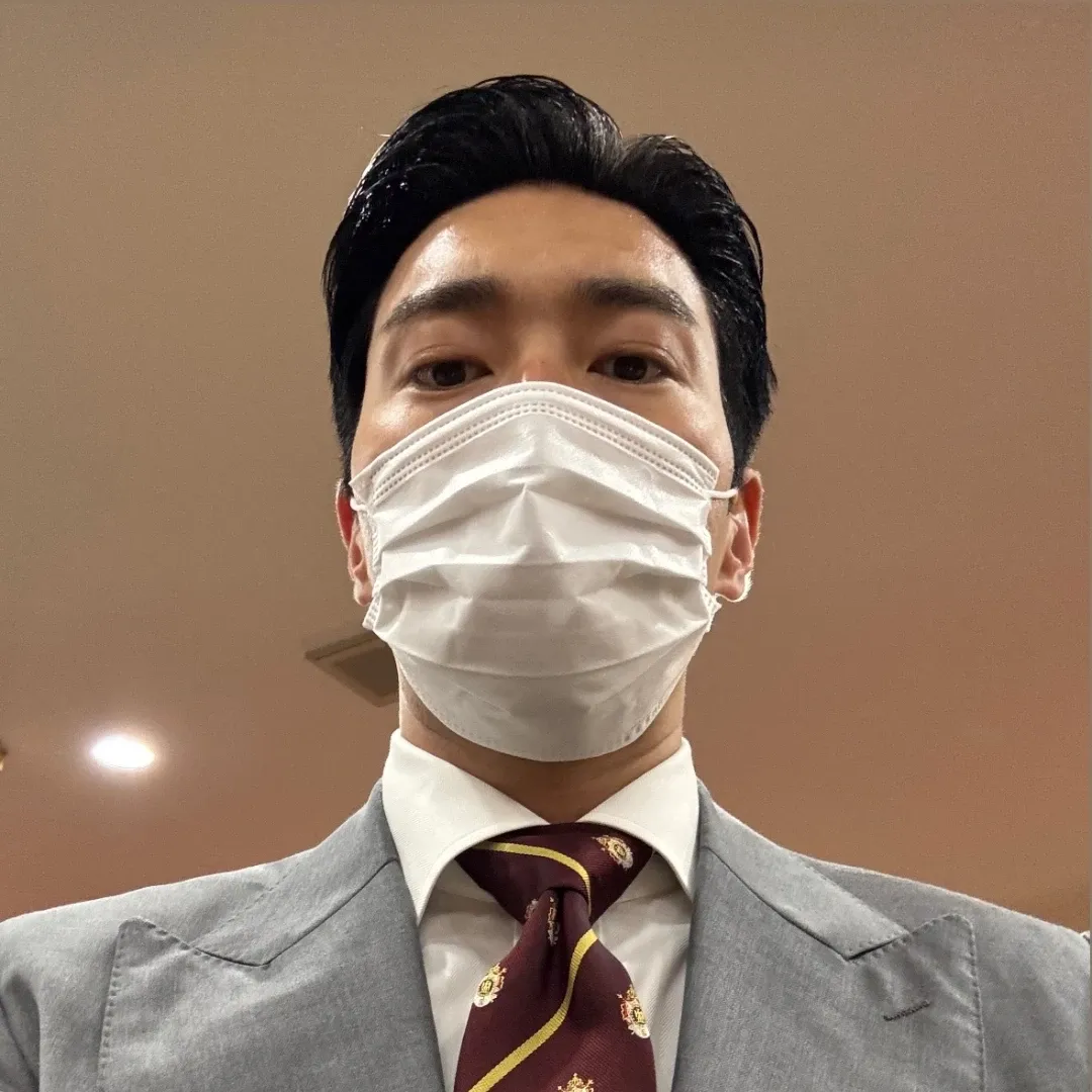 Recent activity shot of Choi Siwon