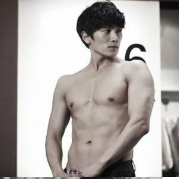 Recent activity shot of Ji Sung