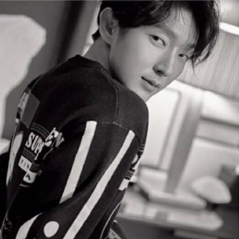 Latest photo of Lee Joongi