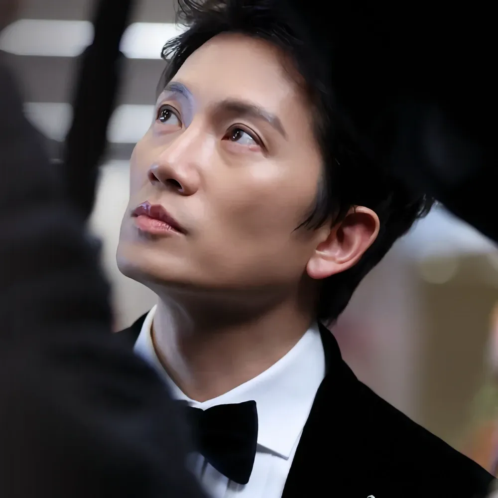 Latest photo of Ji Sung