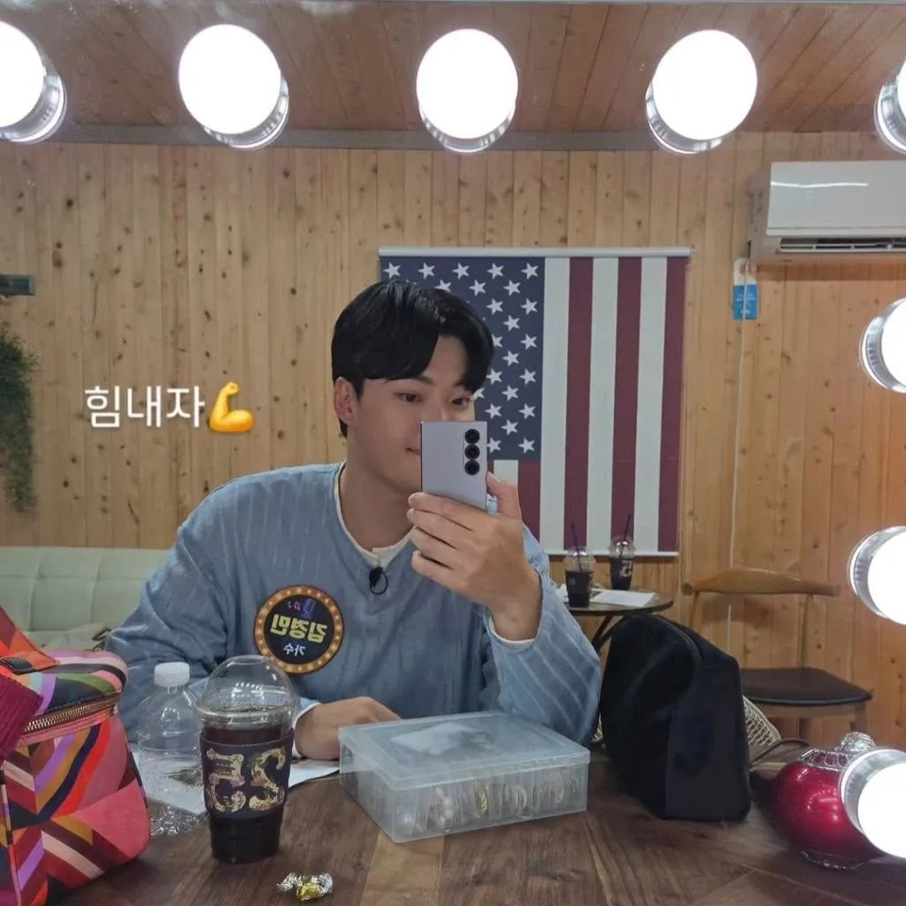 Behind-the-scenes cut of Kim Kyungmin