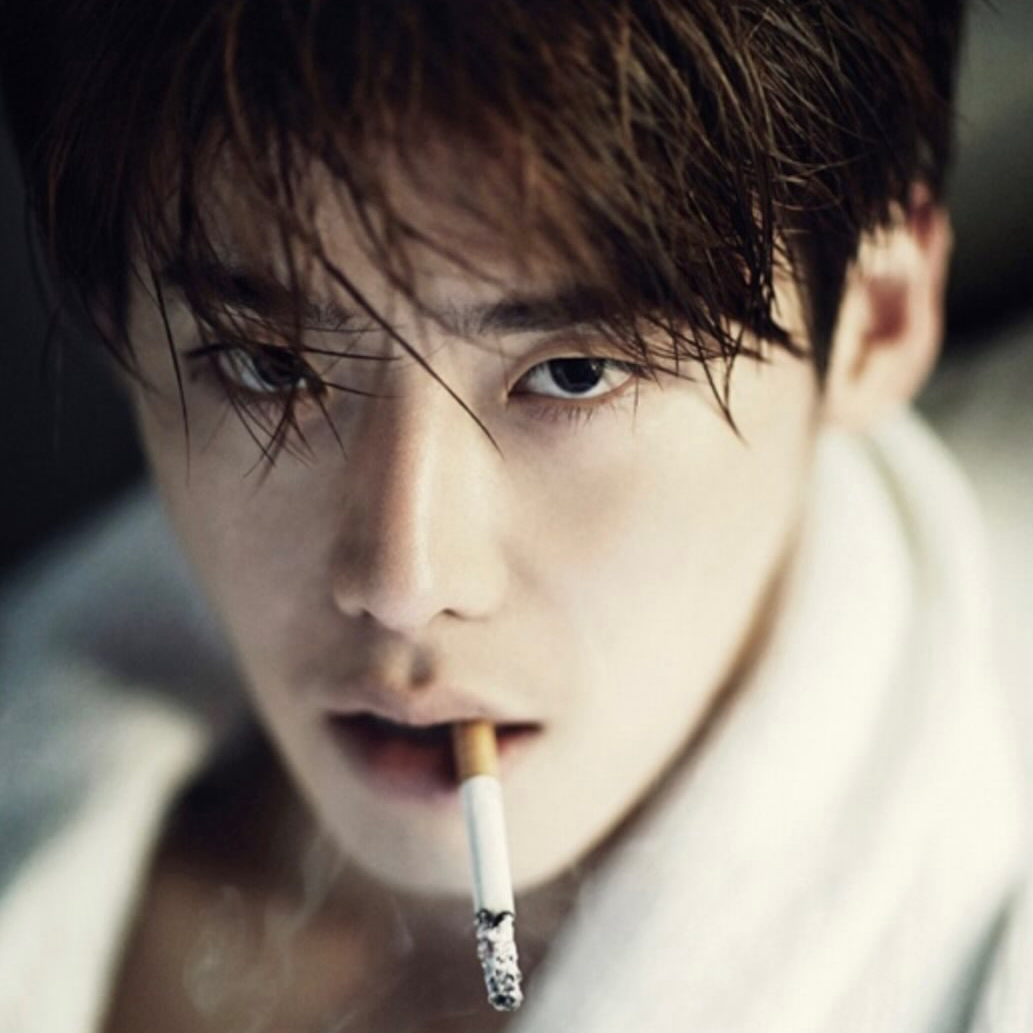 Behind-the-scenes cut of Lee Jongsuk
