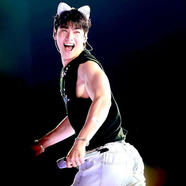 Recent activity shot of Cha Eunwoo