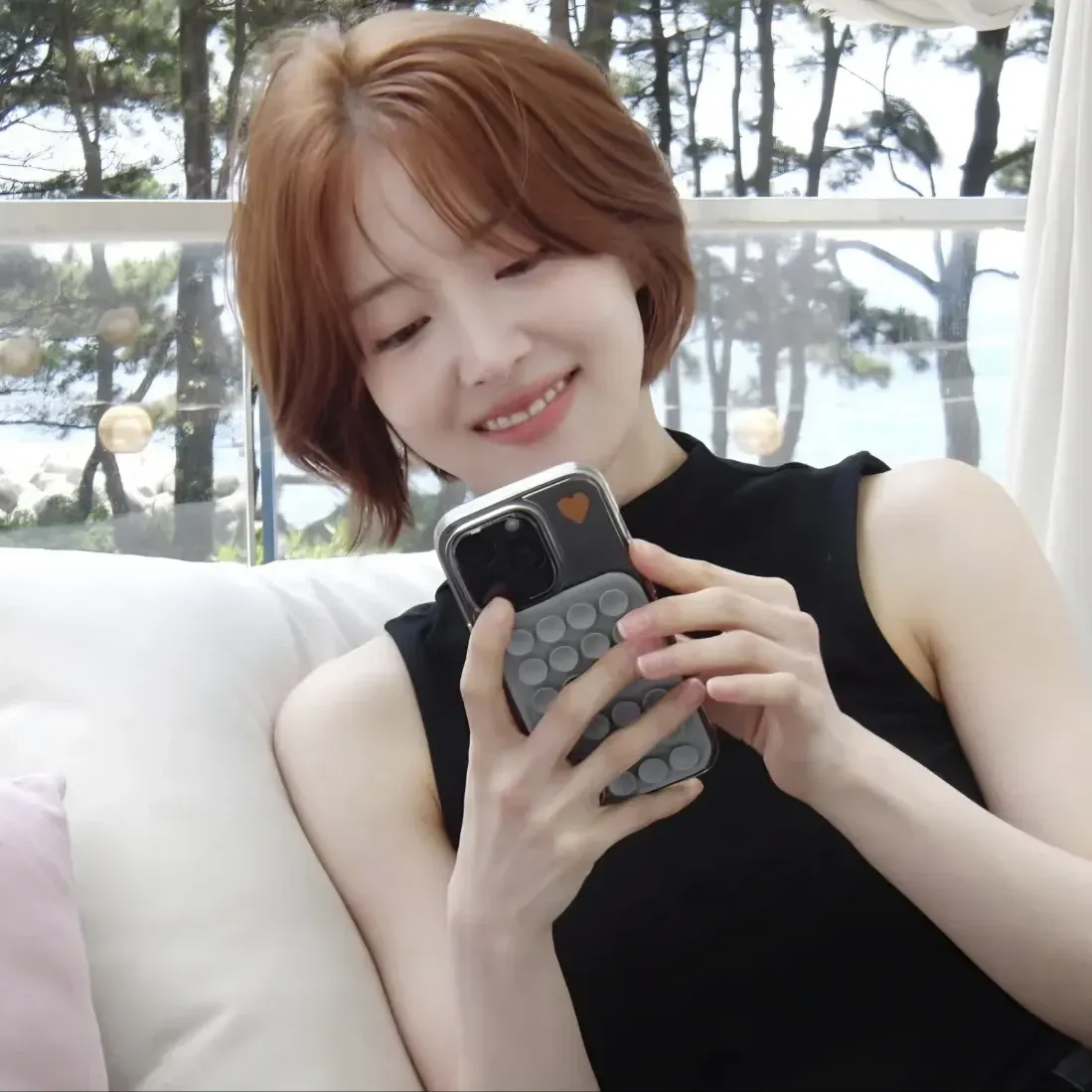 A moment captured by a fan of Lee Seyoung