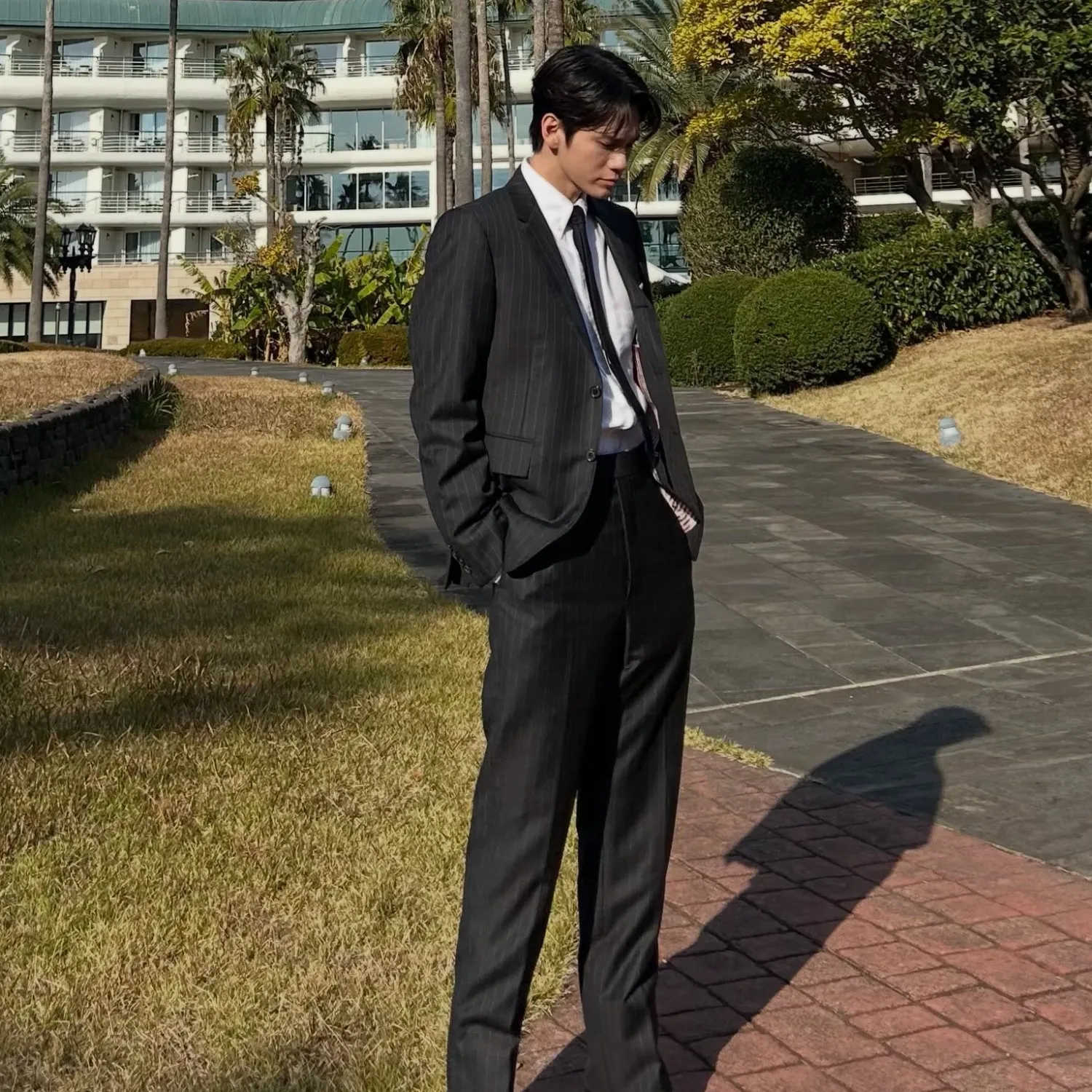 粉丝拍下的邕圣祐瞬间