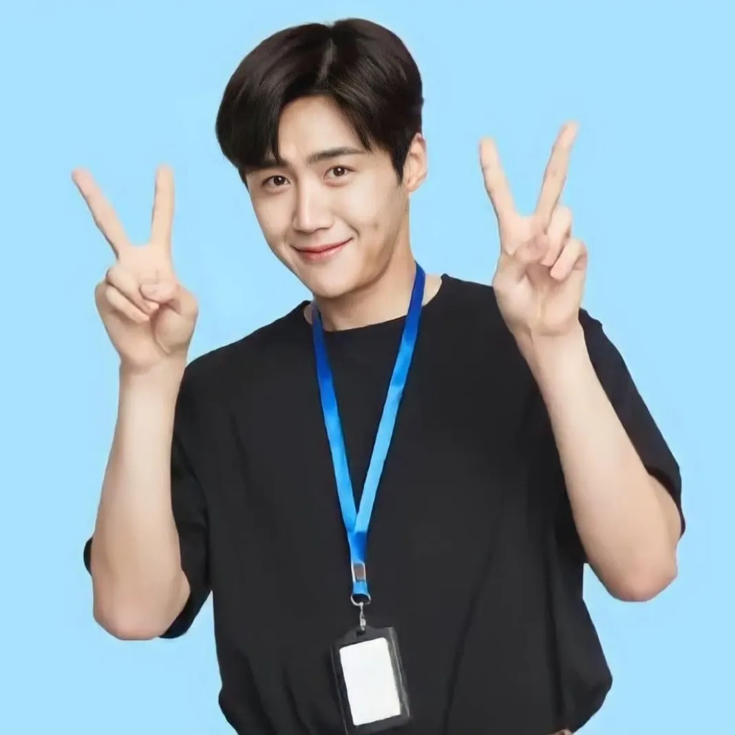 Recent activity shot of Kim Seonho