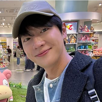 A moment captured by a fan of Lee Sangyeob